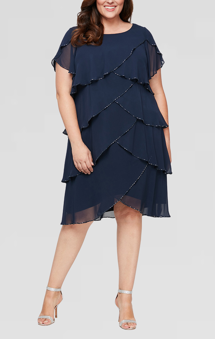 tiered cocktail dress Regular Captivate everyone with your striking charm in this oh French Connection Women's Scoop Neck